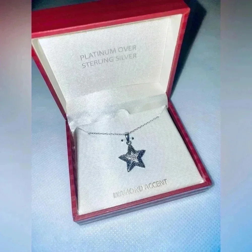 ⭐️ Sterling  silver star ⭐️ choker, platinum plated ⭐️